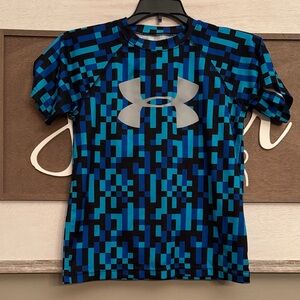 Under Armour Blue and Black Short Sleeve Tee Youth Small